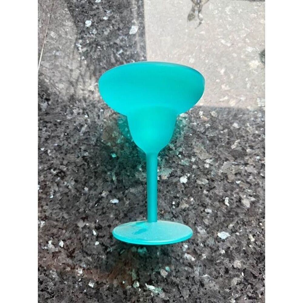 6 teal plastic Margarita cups